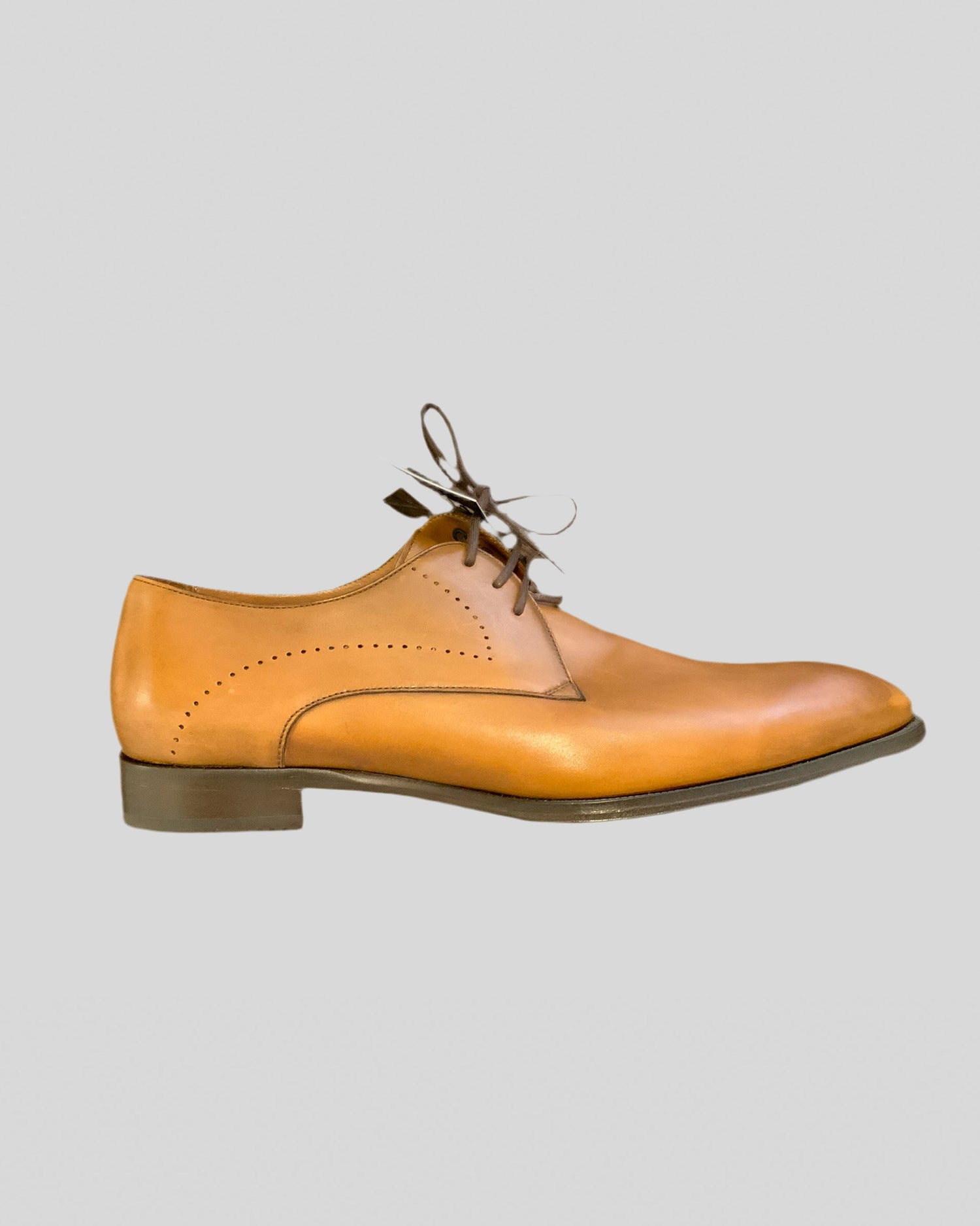 Man formal shoes